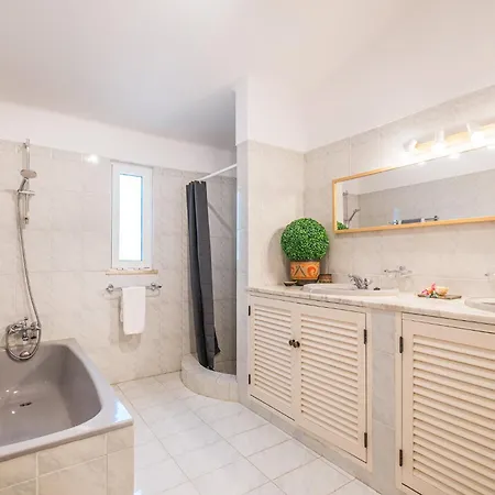 Sunshine - Escapadinha Tranquila Com Piscina E Bbq Em וילה