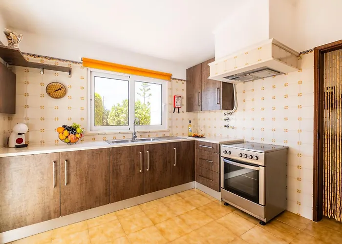 Villa Sunshine By Algarve Vacation